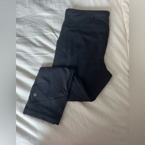 LULULEMON black capris - sz 10